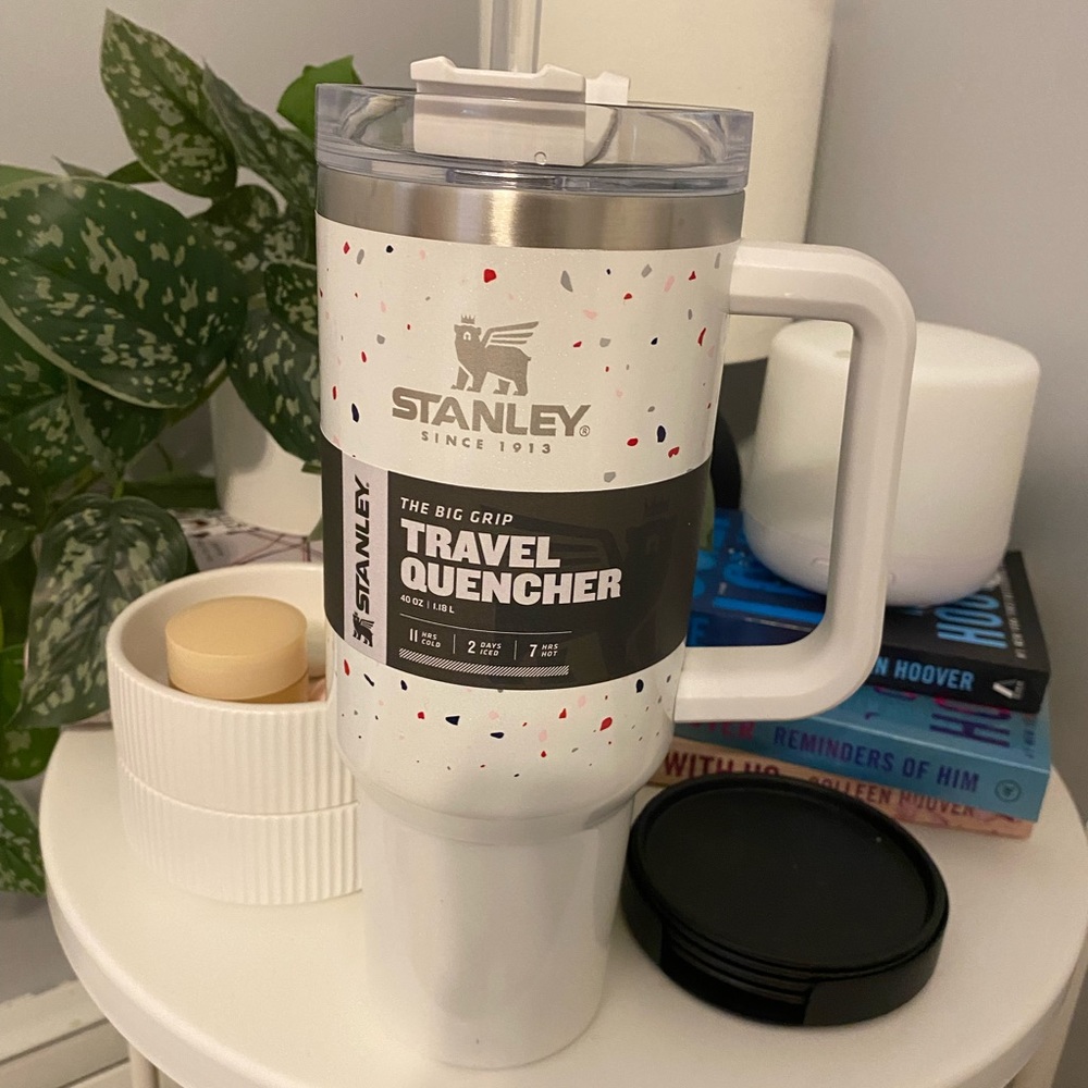 SALE !!! 40oz Stanley Cup